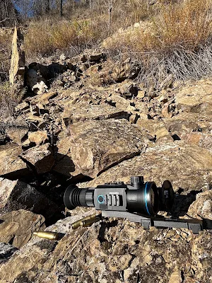 Hardcore Knives and tools for Wilderness Camping