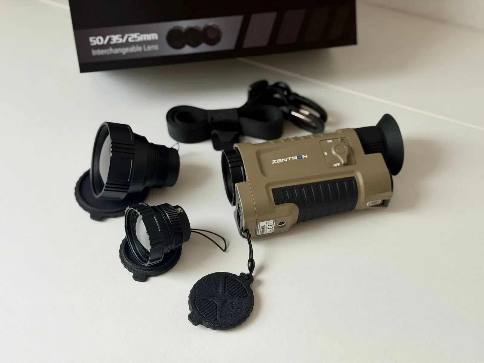 The M6 Pro with interchangeable lenses