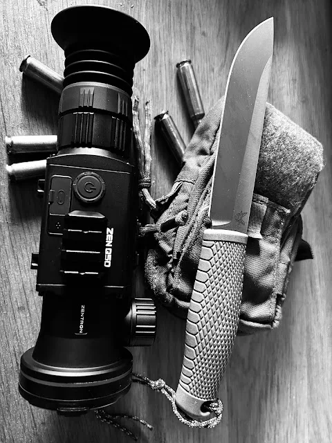 Hardcore Knives and tools for Wilderness Camping