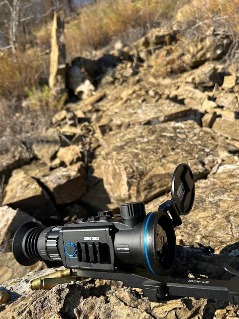 Hardcore Knives and tools for Wilderness Camping